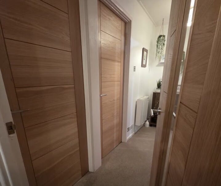 2032 x 813 x 35mm (32") Modern 7 Panel Oak - Prefinished Internal Doors